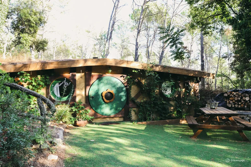 Cabanes du Varon maison hobbit var