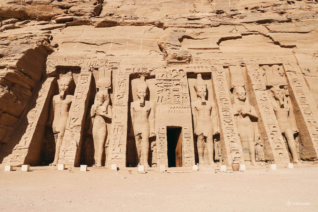 Petit temple Abou Simbel Egypte