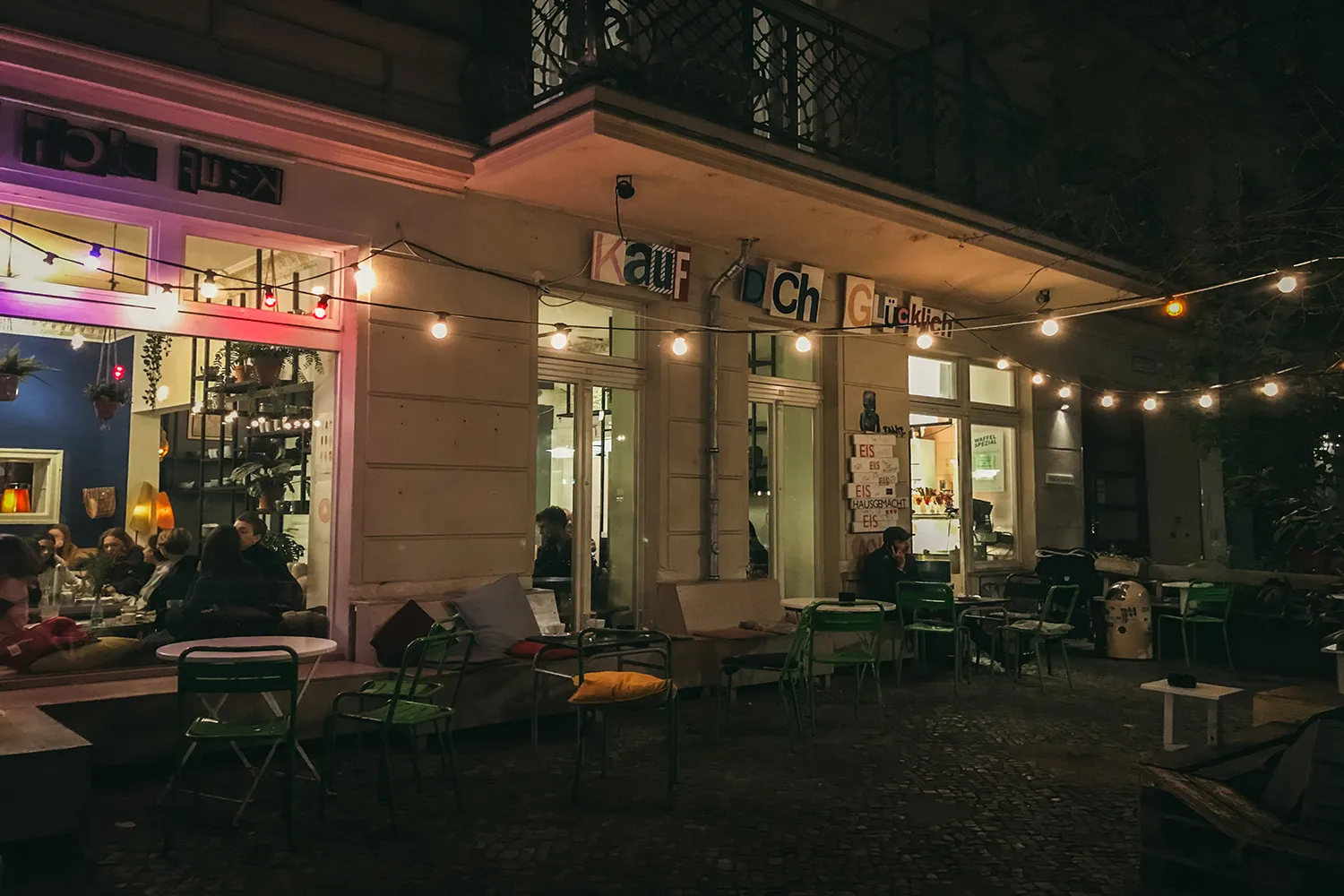 Café Berlin Kauf dich glucklich