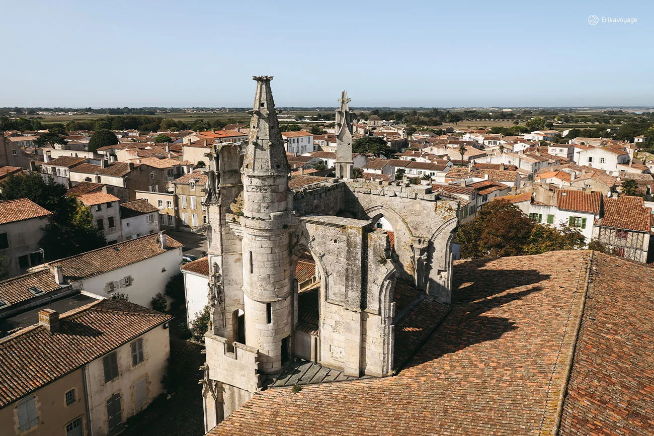 Vue du Clocher Observatoire de l’Église Catholique Saint Martin île de Ré