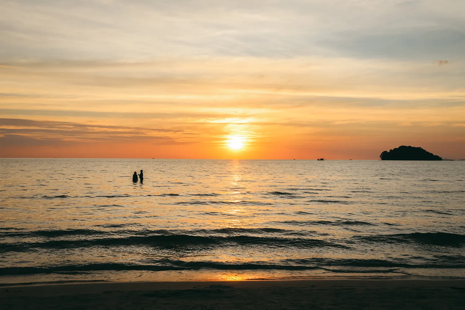 Coucher de soleil plage Cambodge