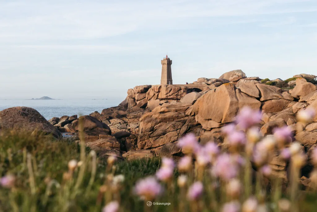 Visiter la Côte de Granit Rose