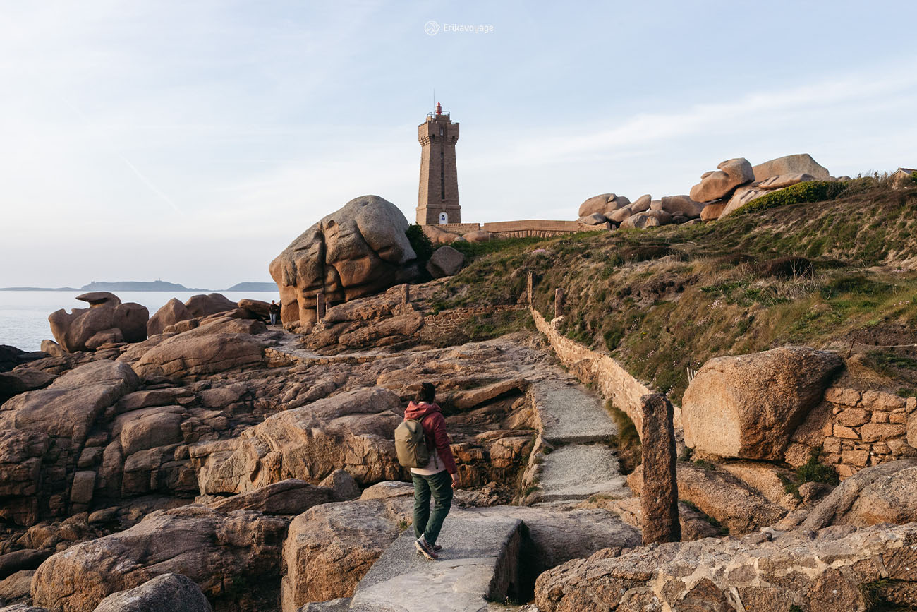 Coucher de soleil phare Mean Ruz Ploumanac'h